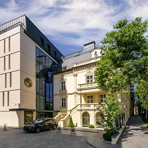 Maestral Hotel